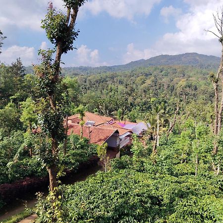 Shivalaya Homestay, Madikeri Siddāpur Екстериор снимка