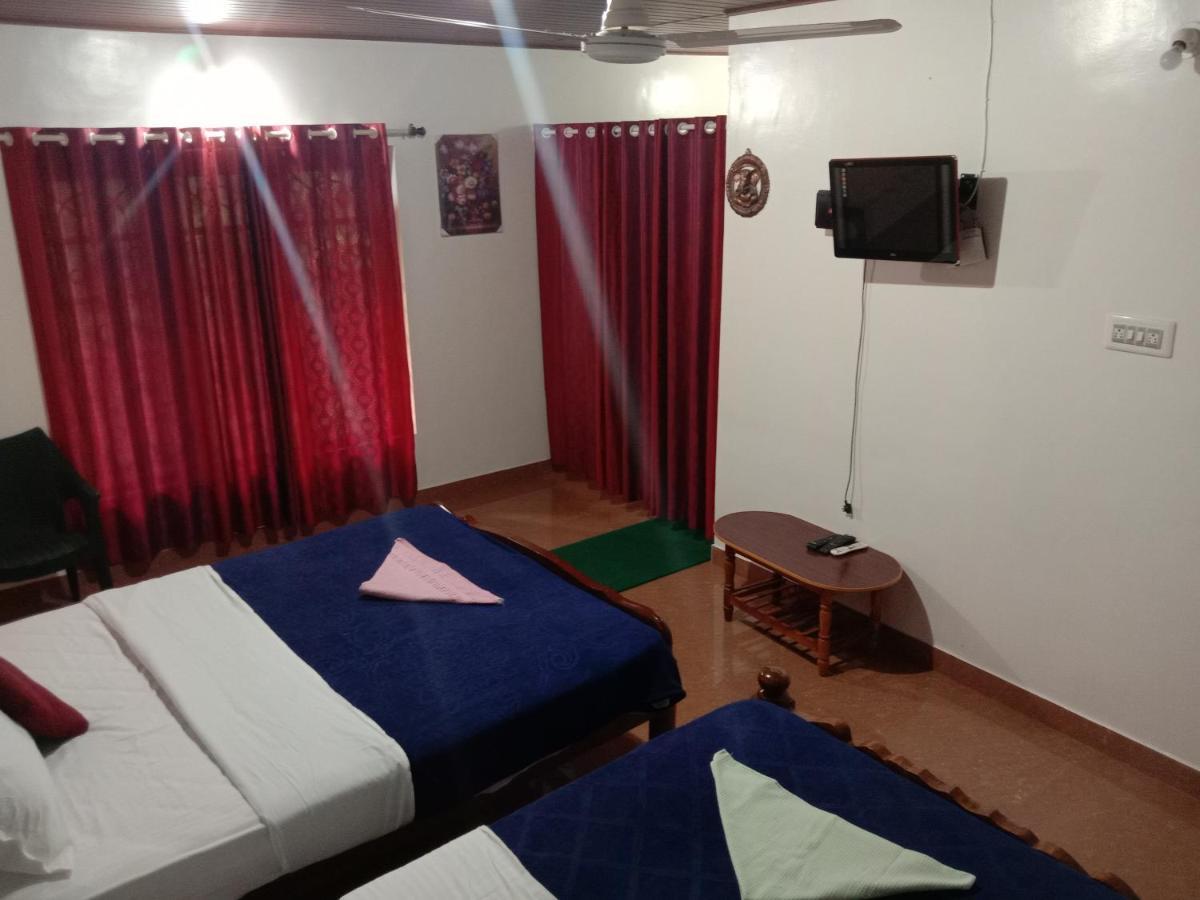 Shivalaya Homestay, Madikeri Siddāpur Екстериор снимка