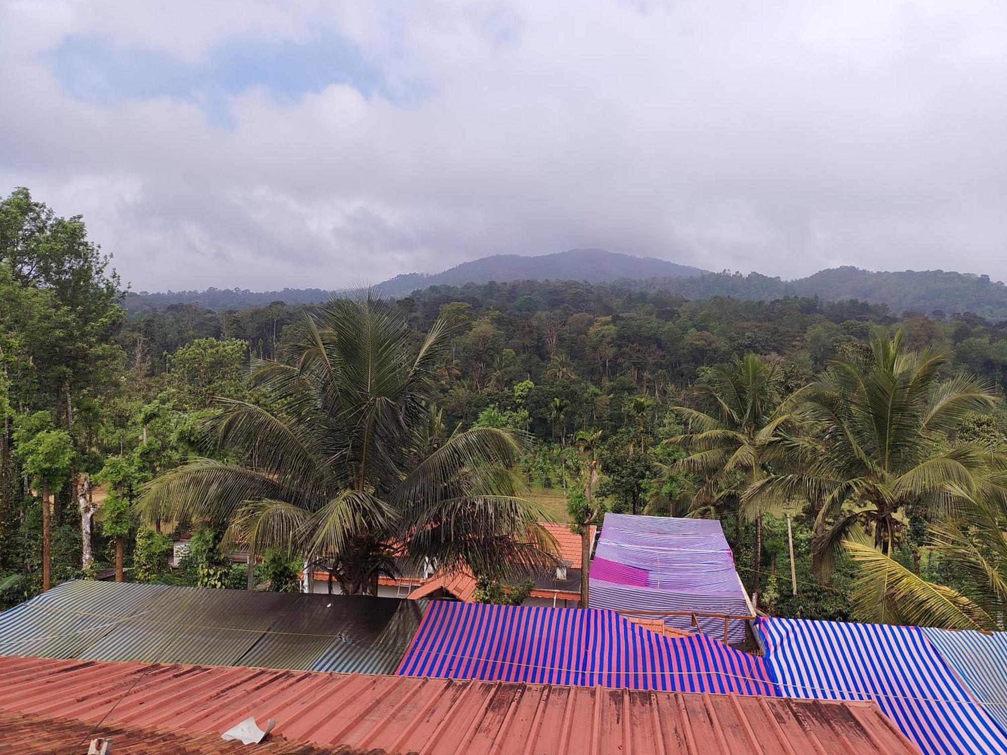 Shivalaya Homestay, Madikeri Siddāpur Екстериор снимка