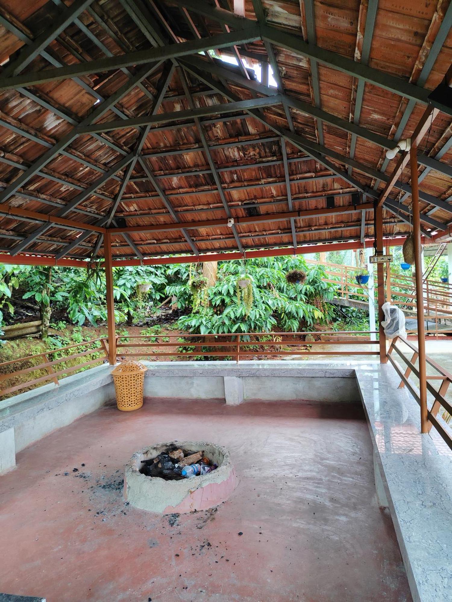 Shivalaya Homestay, Madikeri Siddāpur Екстериор снимка